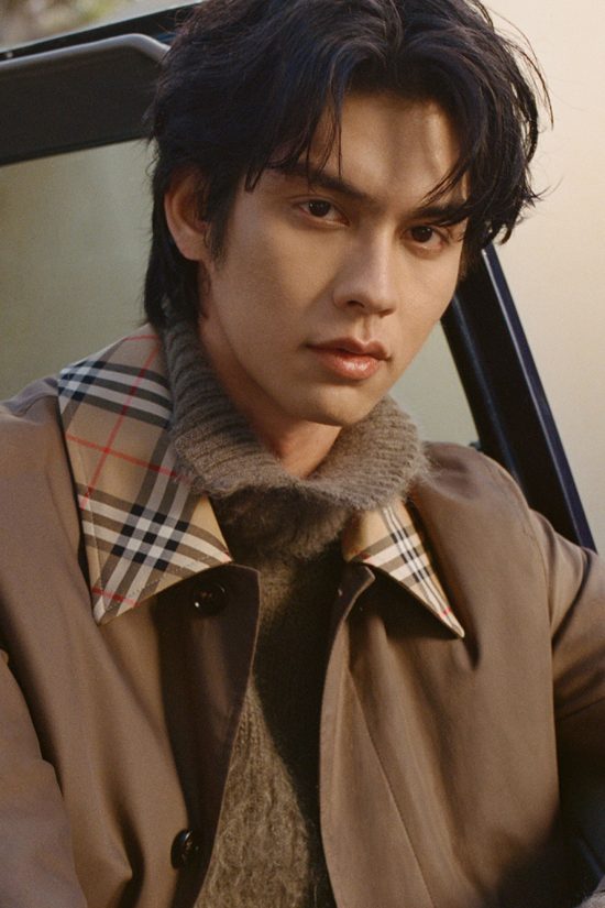 BURBERRY_2026_APACOTW_sRGB_CROPPED_CLEAN_02_16x9
