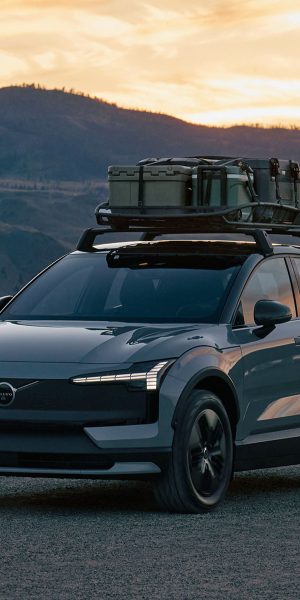 Image-4Volvo-Cross-Country